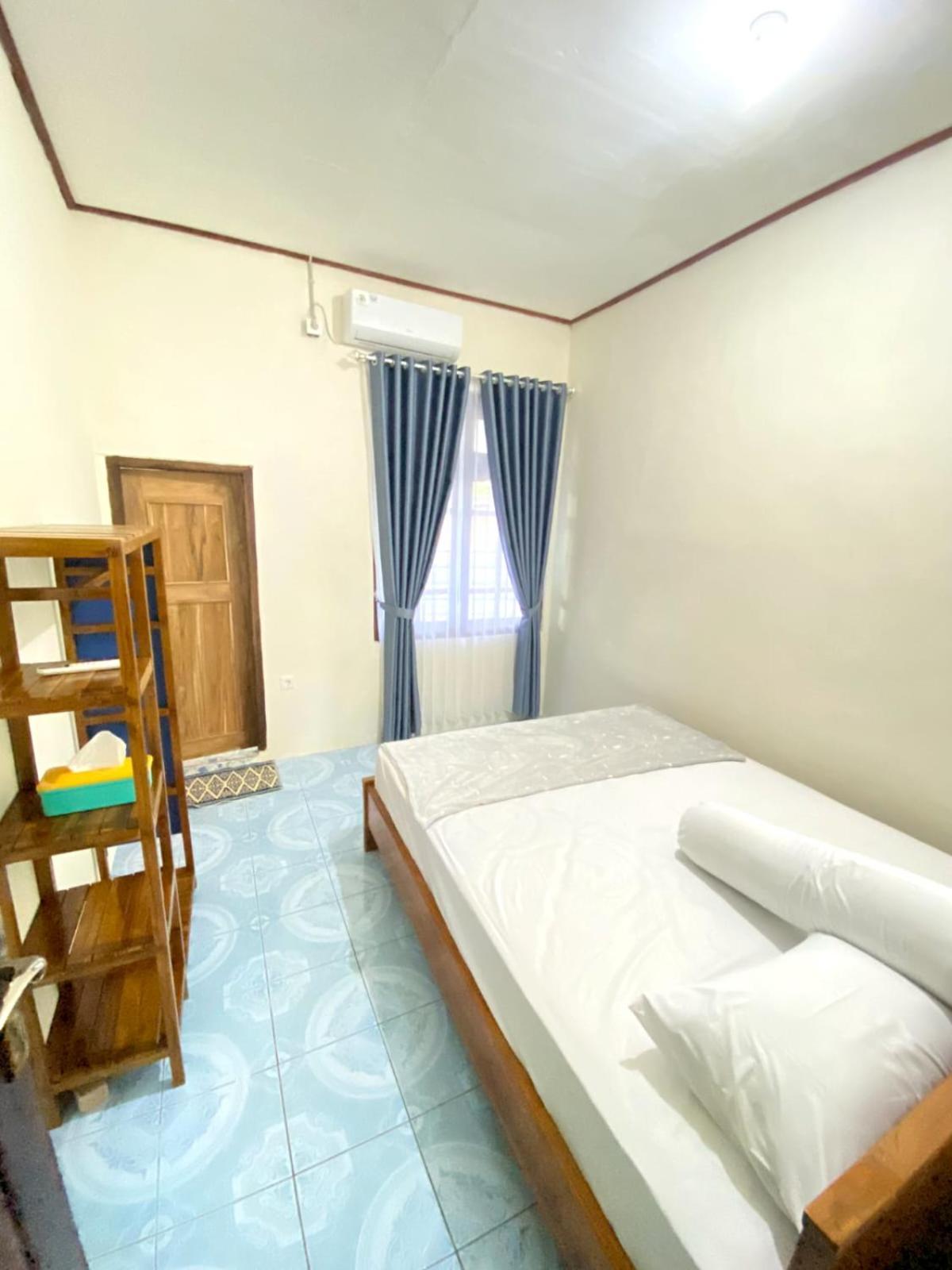 Cendana Guesthouse Labuan Bajo2 Buitenkant foto